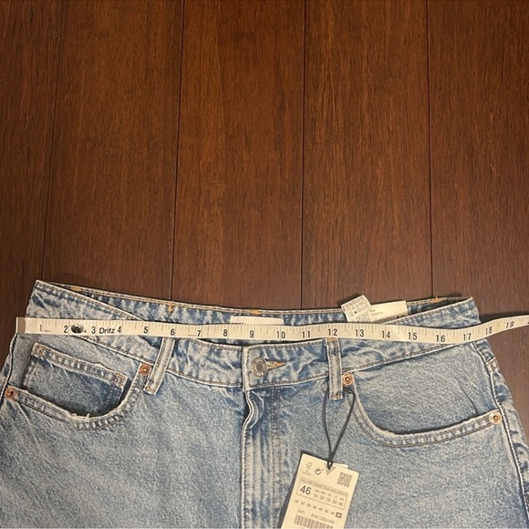 Zara classic mom fit high rise jeans - Picture 9 of 11